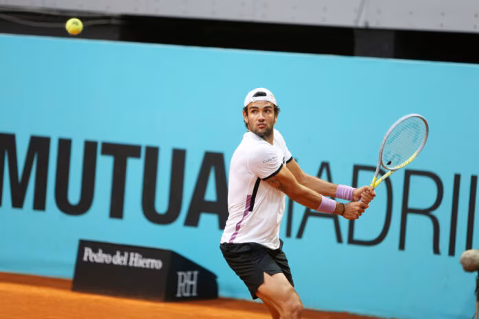 Berrettini e Sonego avanzano a Londra, Giorgi e Mager Ko