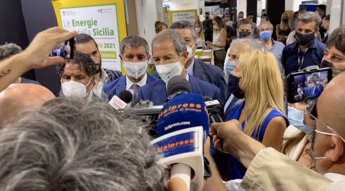 Covid, aumento vaccini in comuni “arancioni”