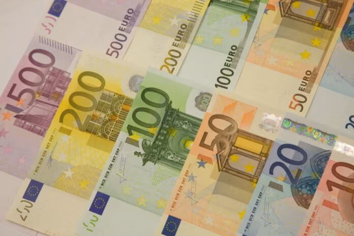 Nel secondo trimestre 2021 Pil eurozona +2%, Ue +1,9%