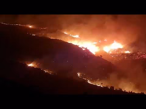 Non si arrestano gli incendi