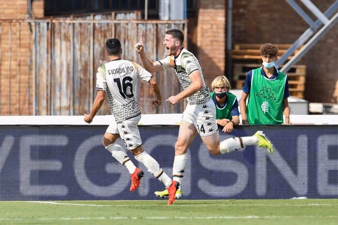 Henry e Okereke, il Venezia vince 2-1 a Empoli