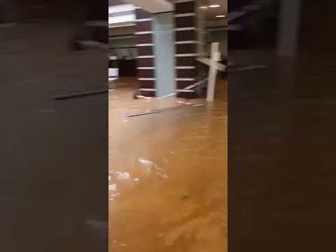 Maltempo a Catania, si allaga l'ospedale Garibaldi-Nesima, le drammatiche immagini