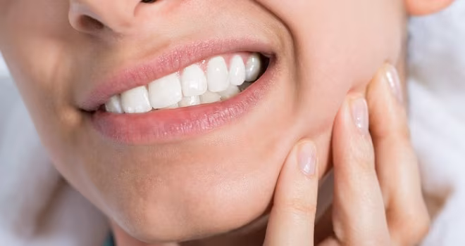 “Quando lo stress ti rode i denti”, al via una campagna sul bruxismo