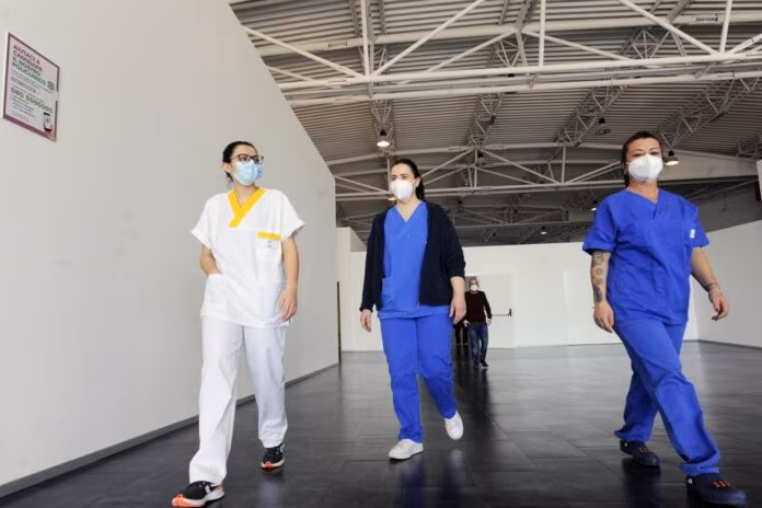 Infermieri, abolito vincolo di esclusività