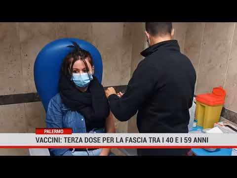 Vaccini: terza dose per la fascia tra i 40 e i 59 anni