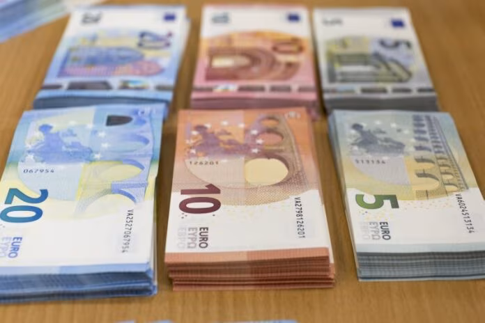 A novembre fabbisogno settore statale in calo a 9,7 miliardi