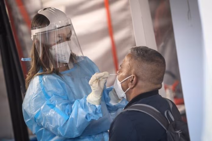 Covid, nuovi casi oltre quota 23mila e 129 decessi