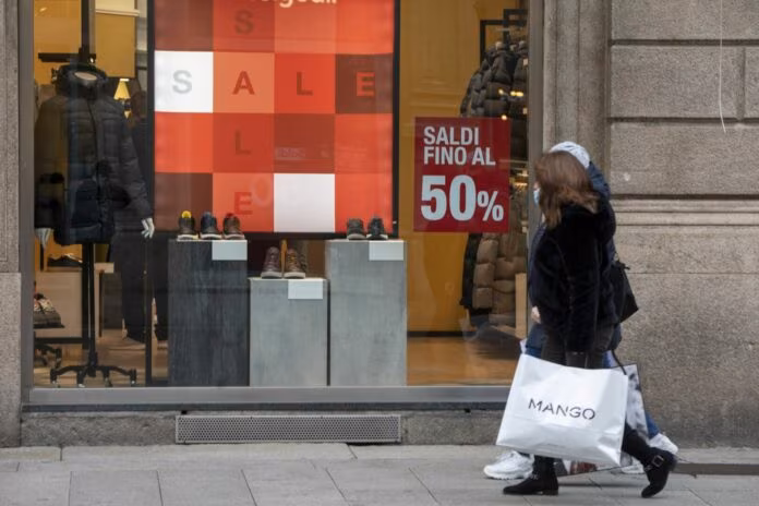 In arrivo 43 mld di tredicesime, tornano a crescere gli acquisti