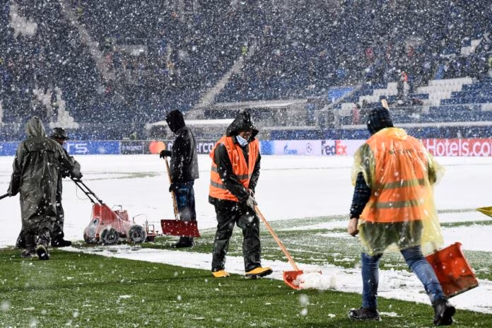 Neve a Bergamo, rinviata a domani Atalanta-Villarreal
