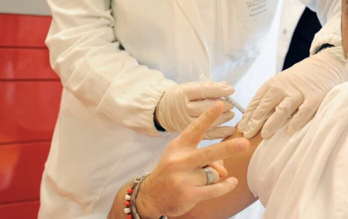 Vaccino, in Italia 124 milioni di somministrazioni