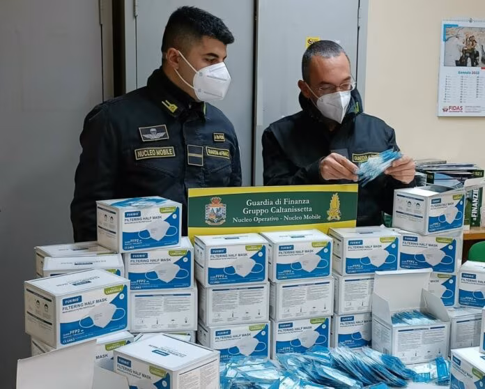 Covid, sequestrate a Caltanissetta 4150 mascherine per bambini
