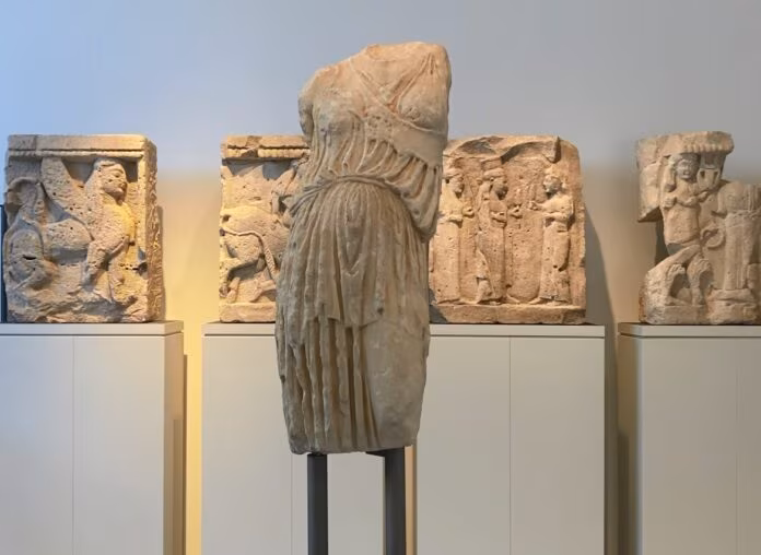 Intesa Sicilia-Grecia, arriva a Palermo la statua di Atena