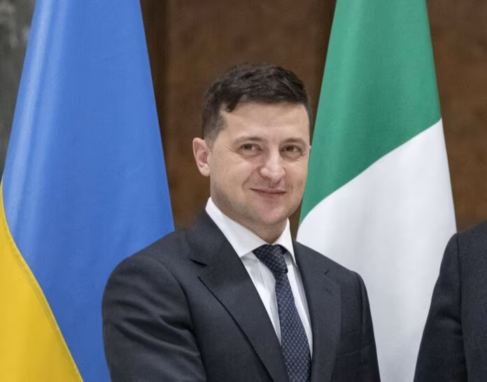 Ucraina, Zelensky “Non abbiamo paura della Russia, non cediamo nulla”