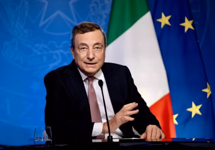 Draghi “A Versailles un successo, mai vista l’Ue così compatta”