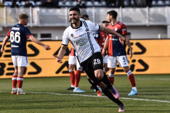 Erlic e Manaj lanciano lo Spezia, 2-0 al Cagliari