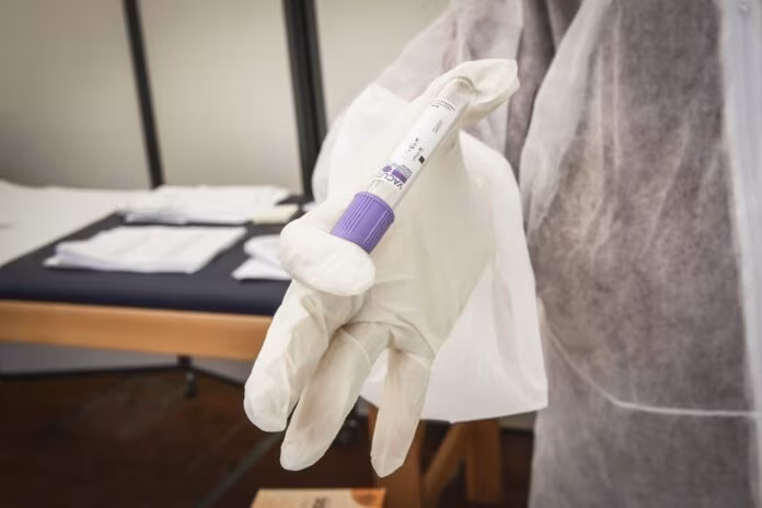 In Sicilia calano i contagi Covid, 3