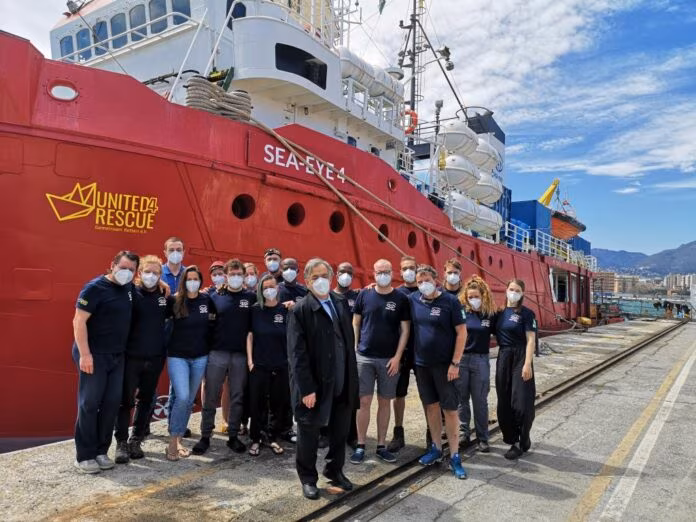 Immigrazione, Orlando all’equipaggio Sea Eye 4 “Bentornati a Palermo”