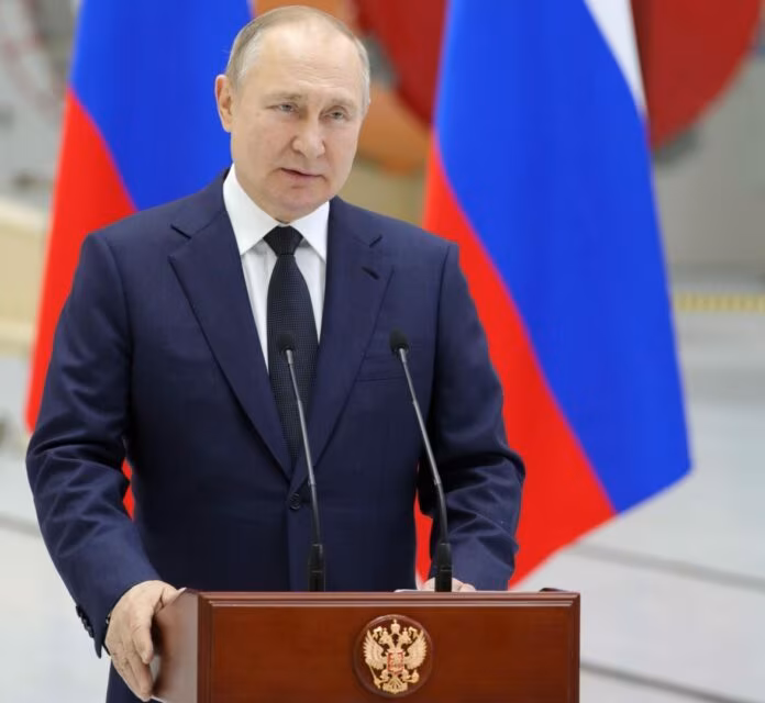 Putin “In Ucraina una tragedia, ma la Russia non aveva scelta”