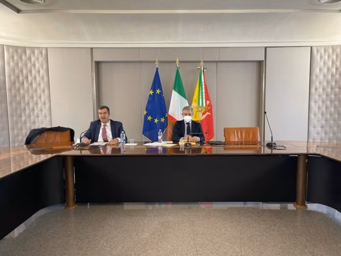 Scilla “In arrivo finanziamenti per apicoltori e miele di Sicilia”