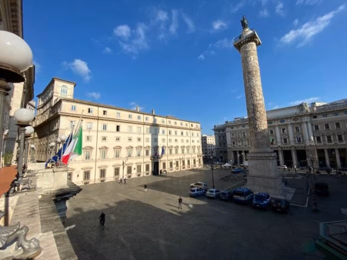 Via libera del Cdm al Def