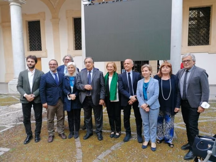 A Casa Professa il saluto di Orlando ai cittadini “Viva Palermo”
