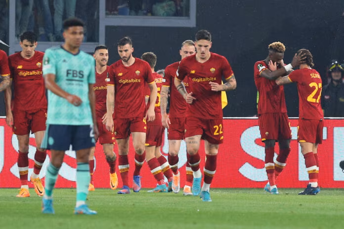 Roma in finale di Conference League, 1-0 al Leicester