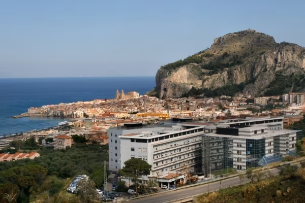Tumori al colon retto, sul lungomare di Cefalù l’ospedale Giglio invita alla prevenzione