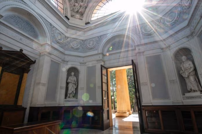 Un volume dedicato ai Geni di Palermo con gli scatti di Pucci Scafidi