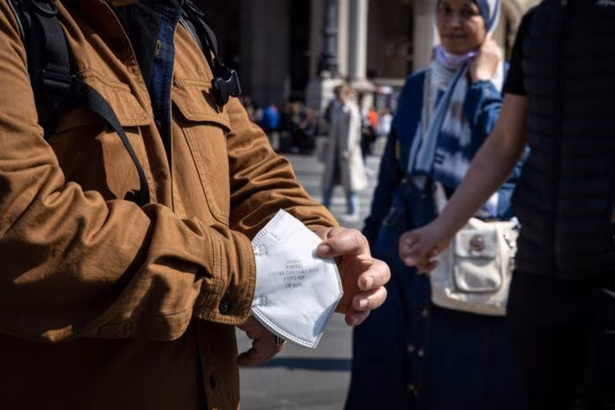 Covid, 112 morti nelle ultime 24 ore, 25