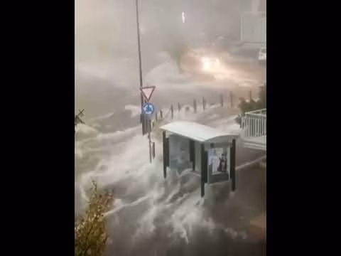 Maltempo, Alluvione a Palmi (RC) le strade si trasformano in un fiume in piena