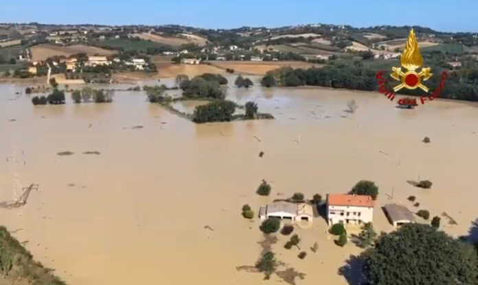 Maltempo, 10 vittime e 3 dispersi per l’alluvione nelle Marche