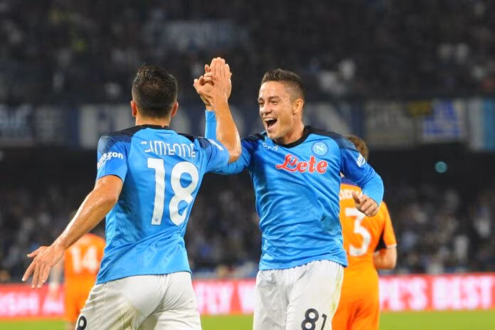 Napoli batte Rangers 3-0, doppietta di Simeone