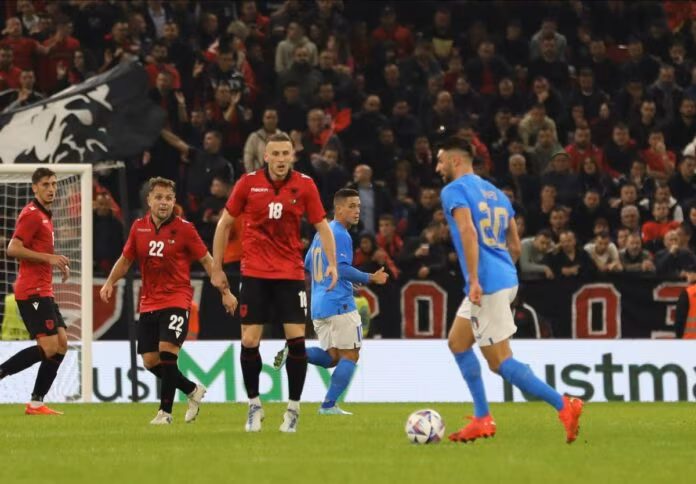 Doppietta di Grifo, l’Italia vince 3-1 in rimonta a Tirana