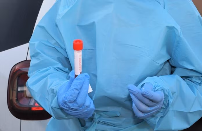 Covid, in Sicilia contagi e ospedalizzazioni in lieve diminuzione