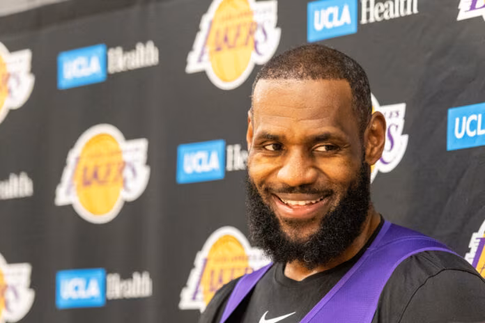 LeBron James scrive la storia, record di punti all-time Nba