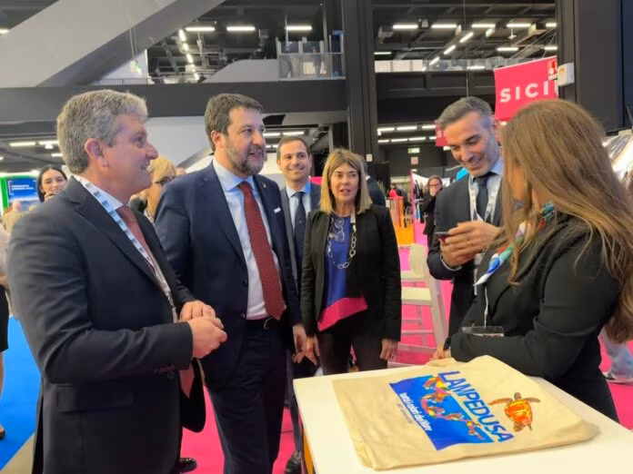 Matteo Salvini in visita allo stand della Sicilia alla Bit