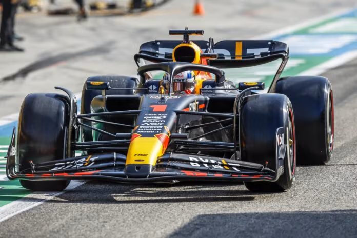 Pole position Verstappen in Bahrain, Ferrari in seconda fila