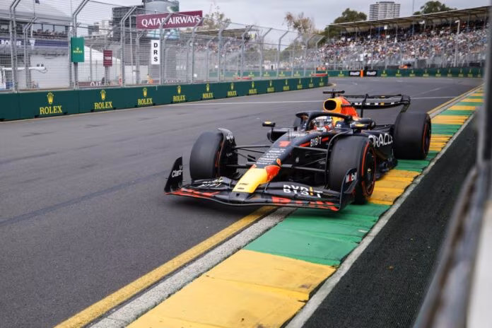 In Australia vince Verstappen davanti a Hamilton, terzo Alonso
