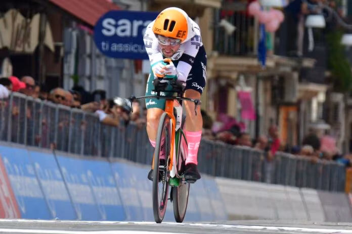 Healy vince l’8^ tappa del Giro, Leknessund resta in rosa