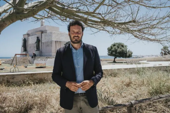 Italia rieletto sindaco di Siracusa, ad Acireale vince Barbagallo