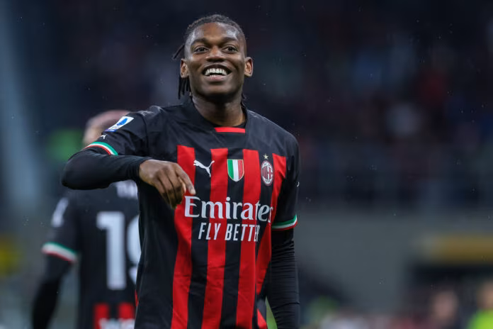 Ufficiale il rinnovo di Leao, al Milan fino al 2028