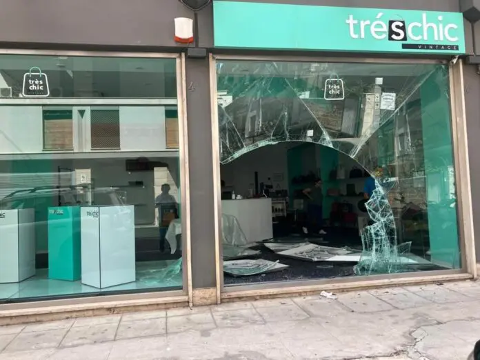 Nuovo colpo della banda spacca vetrine a Palermo