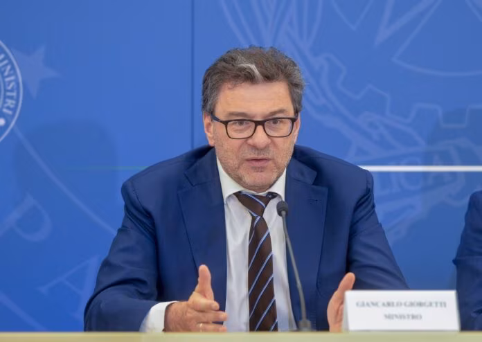 Tim, Giorgetti “Partecipazione MEF fino a un massimo di 2,2 miliardi”