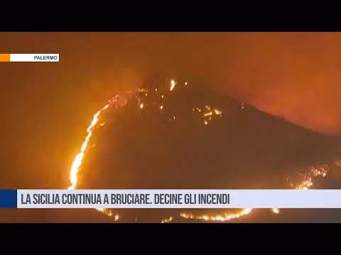 La Sicilia continua a bruciare