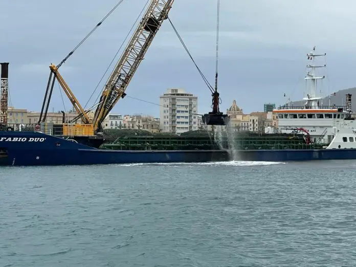 Partiti i lavori di dragaggio nel Porto di Trapani