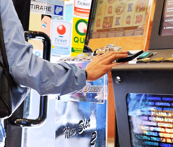 Parte dalle scuole il trattamento per le dipendenze patologiche