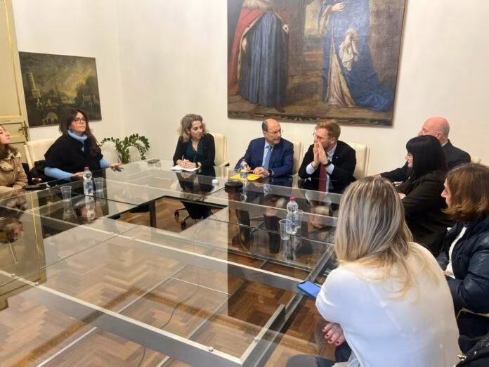 Schifani riceve delegazione “vittime incendi”, verso soluzione querelle con Roma