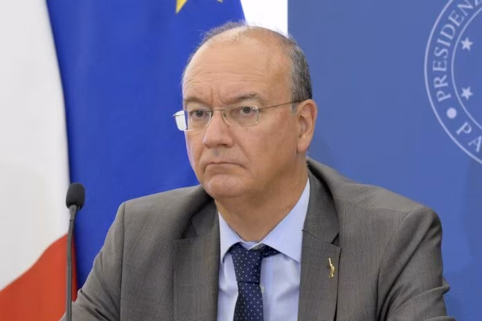 Valditara “Polizia per proteggere le scuole più a rischio”