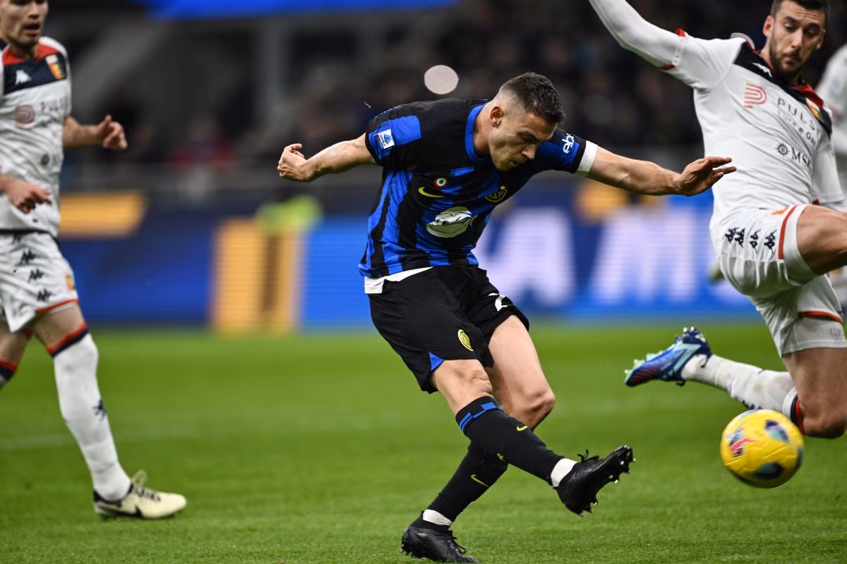 L’Inter non si ferma: 2-1 al Genoa e +15 sulla Juve