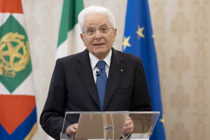Mattarella “Urgente creare una difesa unica europea”